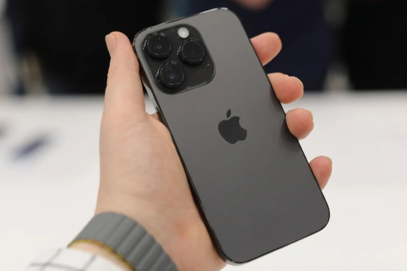 iPhone 14 Pro màu đen hợp mệnh gì?