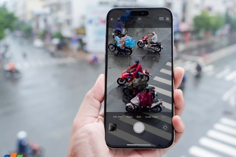 Hệ thống camera trên iPhone 15 Plus đóng vai trò quan trọng trong việc định hình trải nghiệm nhiếp ảnh di động hằng ngày của người dùng APPLE