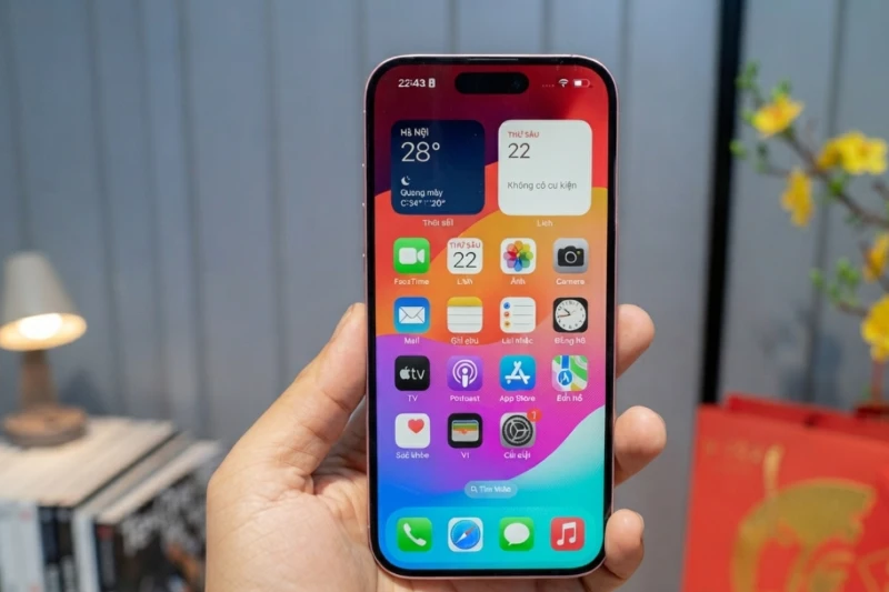 Đánh giá chi tiết màn hình iPhone 15 Plus: Trải nghiệm thị giác đỉnh cao cho người dùng phổ thông Đánh giá chi tiết màn hình iPhone 15 Plus: Trải nghiệm thị giác đỉnh cao cho người dùng phổ thông