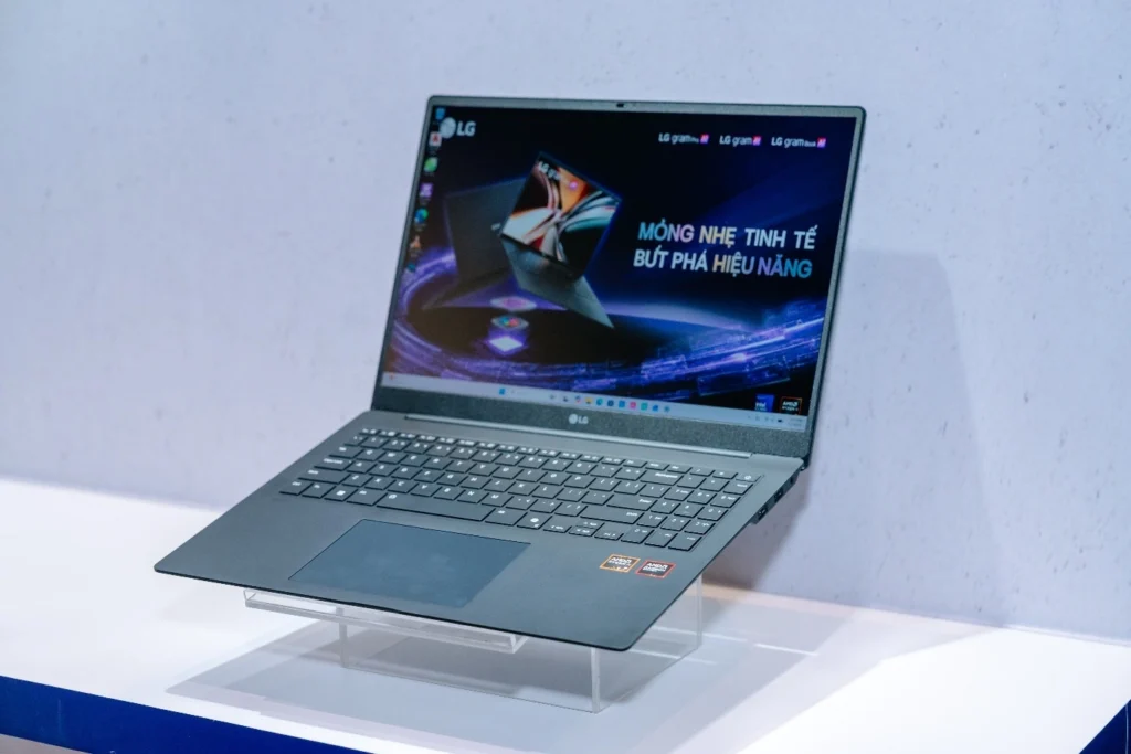 LG gram Pro AI 16 inch: Định nghĩa lại tiêu chuẩn laptop siêu mỏng nhẹ tích hợp trí tuệ nhân tạo