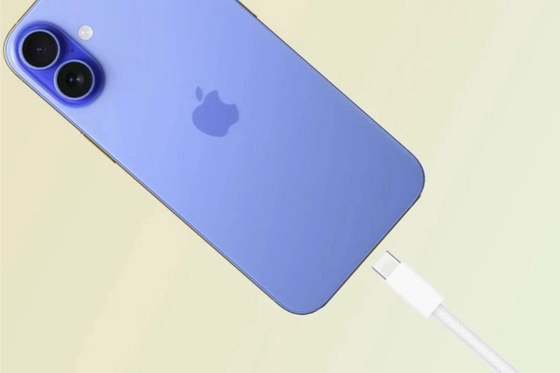iPhone 16 Plus khi hỗ trợ công suất sạc dây 30W và sạc không dây MagSafe 25W