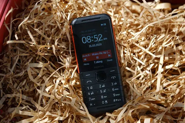 HMD Asha 305 liệu có giúp Nokia tìm lại hào quang xưa cũ