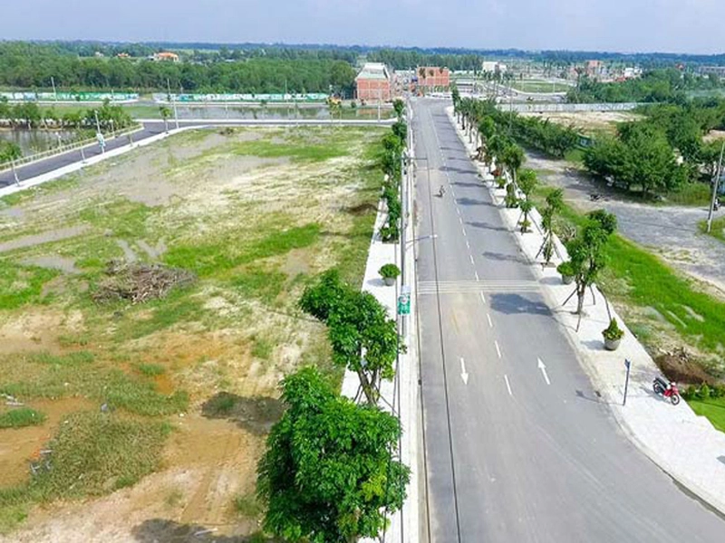 co nen mua dat gan san bay 3