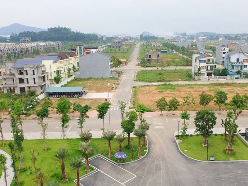 co nen mua dat o dak nong 3