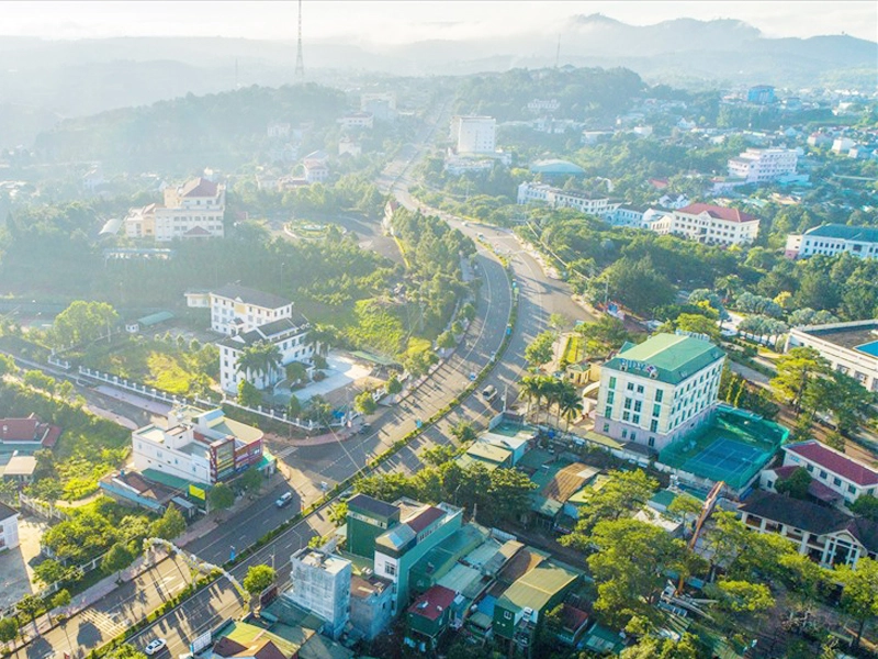 co nen mua dat o dak nong 1