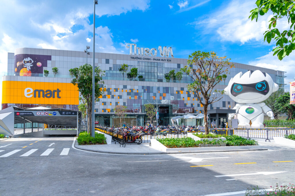 Thiso Mall: Thiên đường mua sắm và giải trí hàng đầu tại Thủ Đức TPHCM Thiso Mall là trung tâm thương mại lớn sầm uất