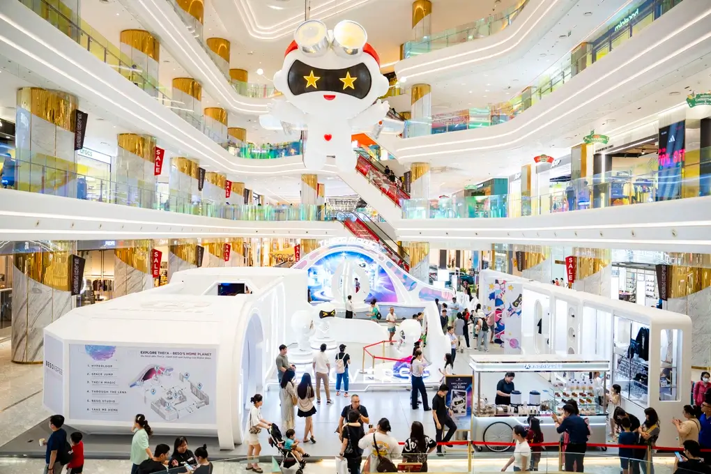 Toàn cảnh bên trong khu mua sắm Thiso Mall