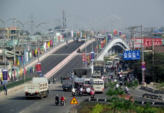 cau-vuot-huong-lo-2