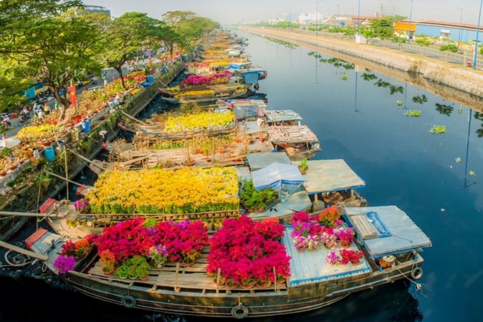Chợ Hoa Bến Bình Đông Quận 8, nét đặc sắc văn hóa hoa của TP.HCM binh-dong