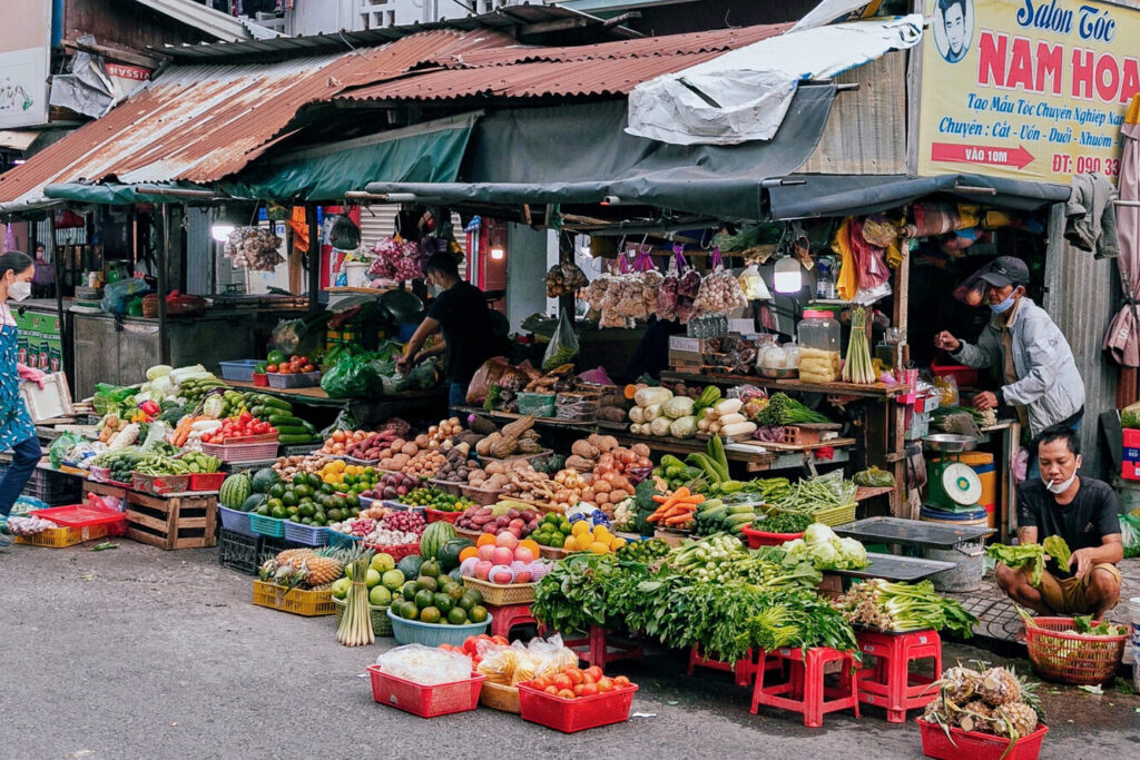 Tổng hợp các chợ Quận 4 mà bạn nhất định phải ghé đến chợ ẩm thực quận 4