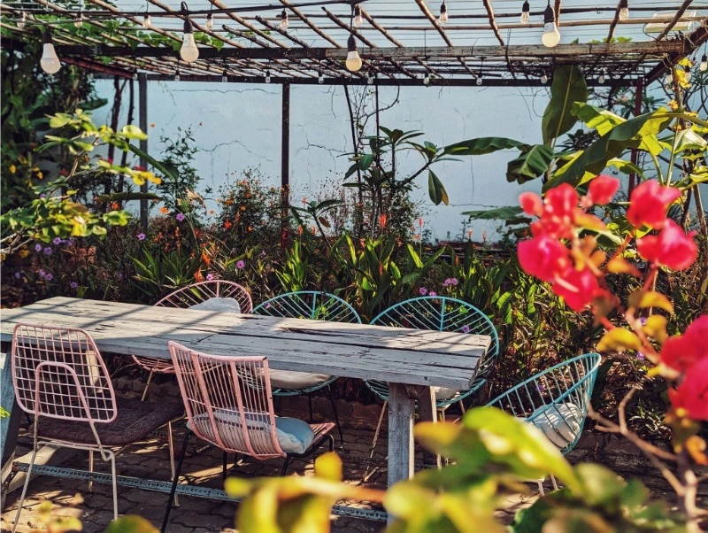 cafe nhà bè không gian thoáng đãng
