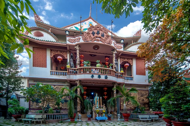 chùa phú nhuận nổi tiếng, cổ kính