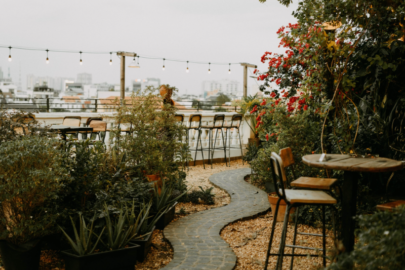 Rooftop Bình Thạnh với không gian mở, thích hợp thư giãn sau ngày dài làm việc mệt mỏi