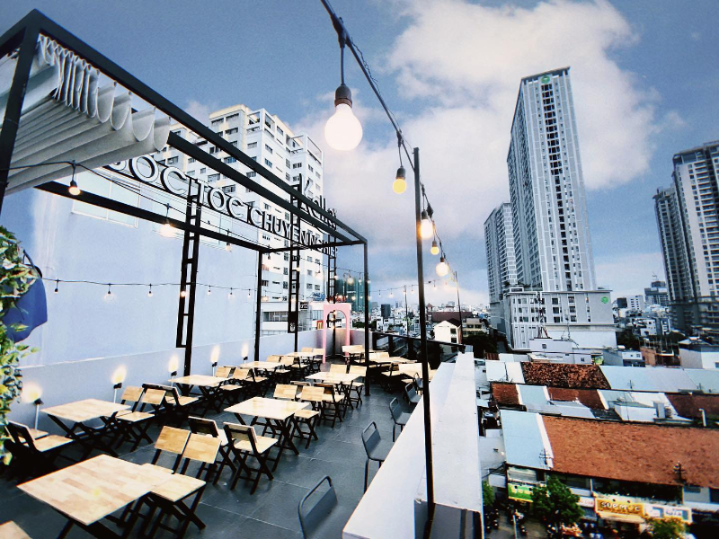 Rooftop Quận 4 có không gian mát mẻ, trong lành