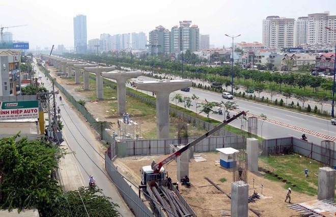 Sự hình thành metro 2 mở ra làn sóng đầu tư bất động sản mới tại TP.HCM. Giá nhà đất quanh các ga đang tăng ổn định khi tiến độ dự án dần rõ ràng hơn.