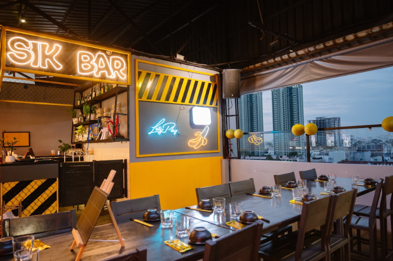 Rooftip Quận 5 có không gian mở, thoáng mát