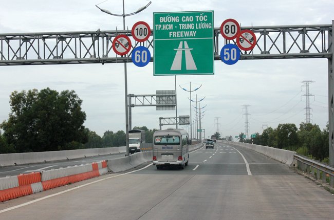 Cao tốc TP.HCM – Trung Lương là tuyến huyết mạch nối TP.HCM với các tỉnh miền Tây như Tiền Giang, Long An. Cập nhật lộ trình, thời gian di chuyển, trạm thu phí và kế hoạch mở rộng mới nhất.