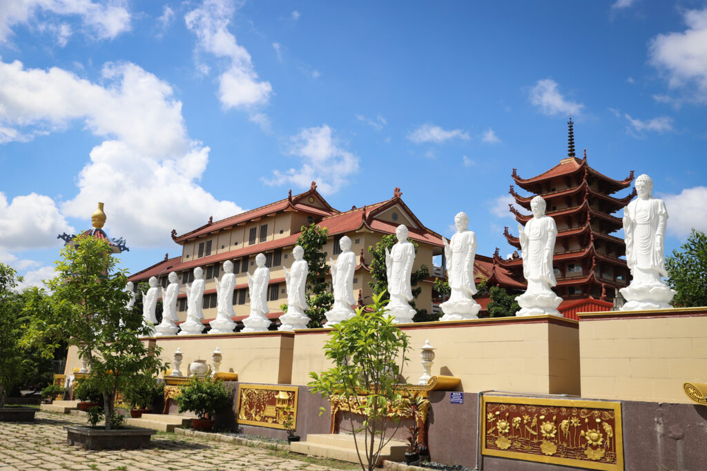 Cách đi chùa Phật Cô Đơn Bình Chánh từ trung tâm TP.HCM