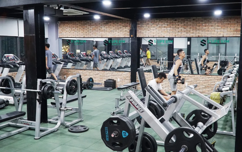 Phòng gym Tân Bình thoáng mát và đầy đủ tiện nghi