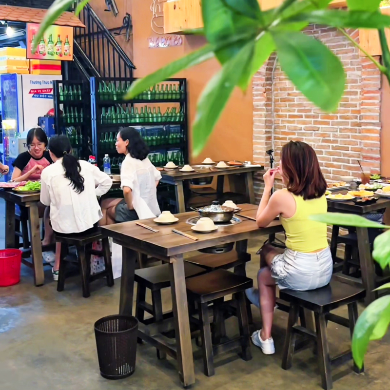 Quán nướng Quận 4 có không gian rộng rãi, thoáng mát