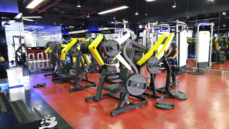 Phòng gym Tân Bình có không gian rộng rãi, sang trọng