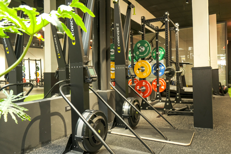Phòng gym Quận 2 sở hữu không gian hiện đại, đội ngũ huấn luyện viên giàu chuyên môn