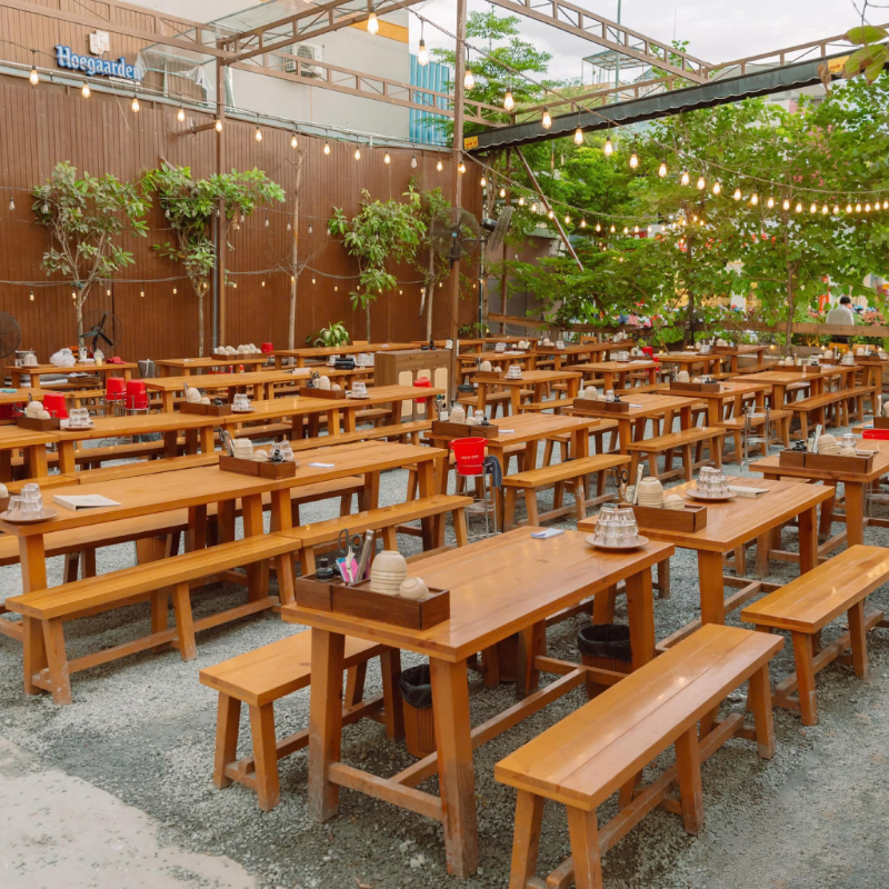 Quán nướng Gò Vấp, địa chỉ vàng cho tín đồ BBQ Sài Thành Quán nướng Gò Vấp nổi bật với không gian mở, cây xanh bao quanh