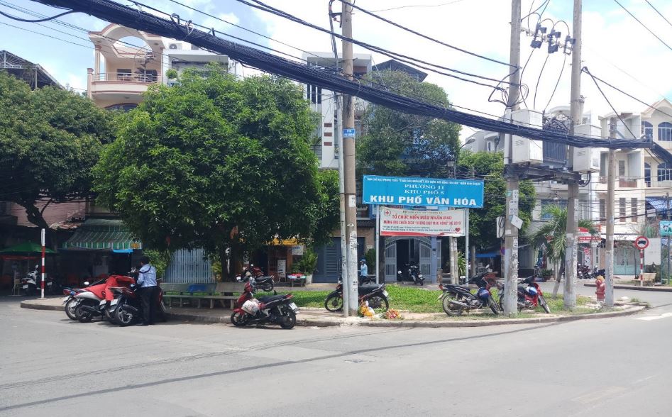 Đường Nguyên Hồng, Bình Thạnh, khu vực dân cư sầm uất và an ninh