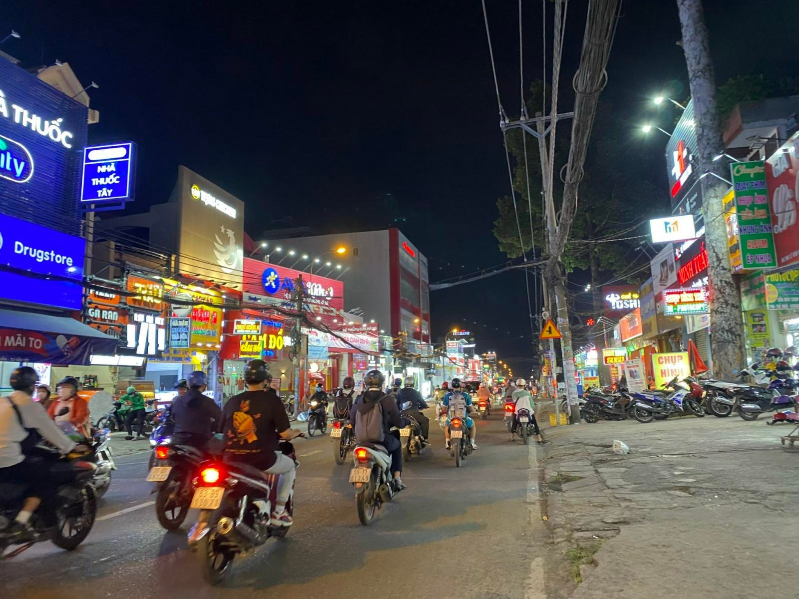 Đường Man Thiện, trung tâm công nghệ và giáo dục tại TP. Thủ Đức