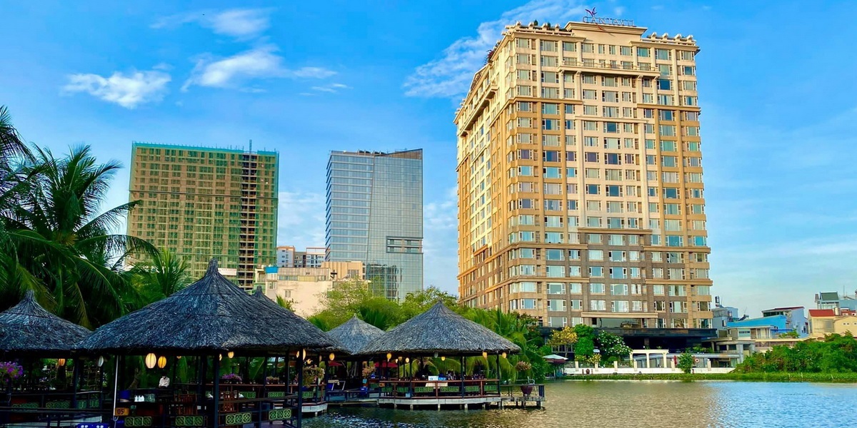 Chung cư Cantavil Hoàn Cầu nhìn từ bên ngoài