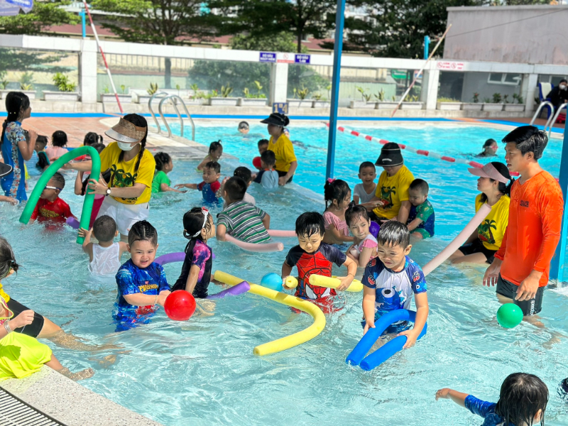 Top những hồ bơi Bình Tân đáng trải nghiệm nhất Các hồ bơi quận Bình Tân chất lượng, dịch vụ đa dạng