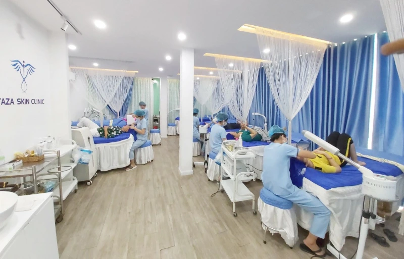 Spa Gò Vấp nổi bật với đội ngũ bác sĩ, kỹ thuật viên có chuyên môn, máy móc hiện đại