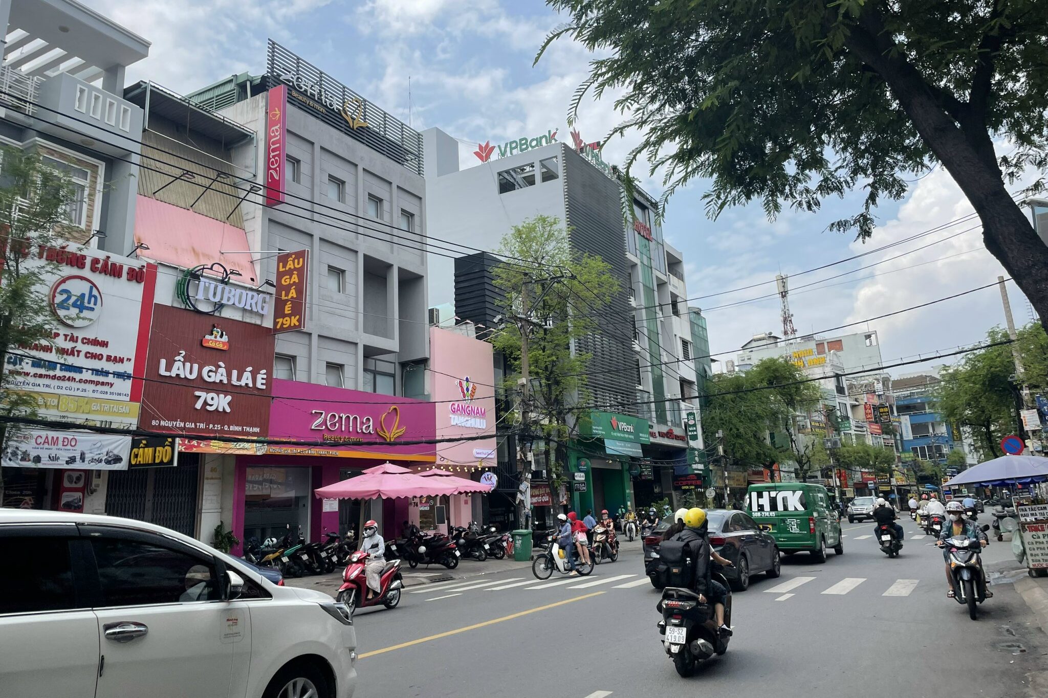 Đường Ngô Tất Tố, con đường kết nối Bình Thạnh và các khu vực lân cận