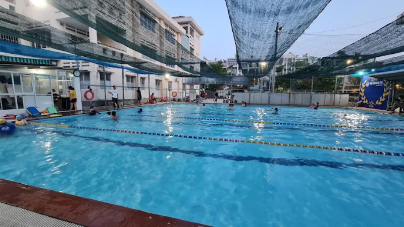 Hồ bơi Bình Thạnh đáp ứng nhu cầu bơi của mọi đối tượng
