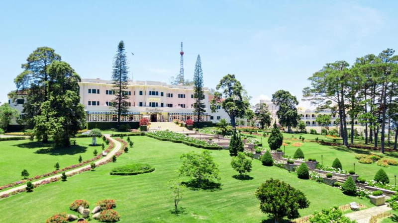 Dalat Palace Heritage Hotel là khách sạn Đà Lạt 5 sao mang đậm dấu ấn lịch sử