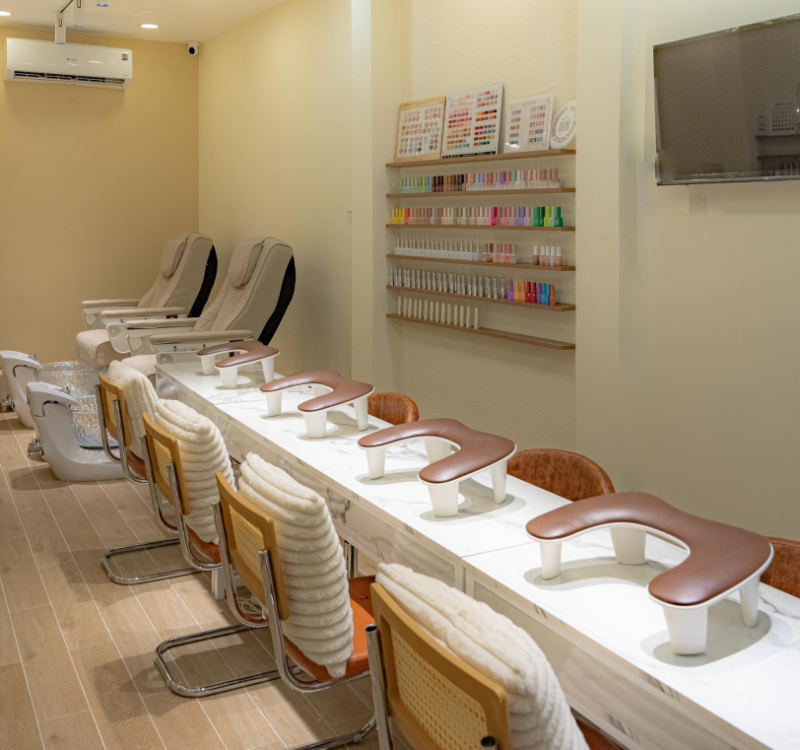 Tiệm nail Quận 10 có không gian cao cấp, sang trọng