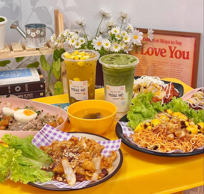 Quán ăn vặt Quận 7 được yêu thích bởi các món ăn vặt đa dạng, hấp dẫn