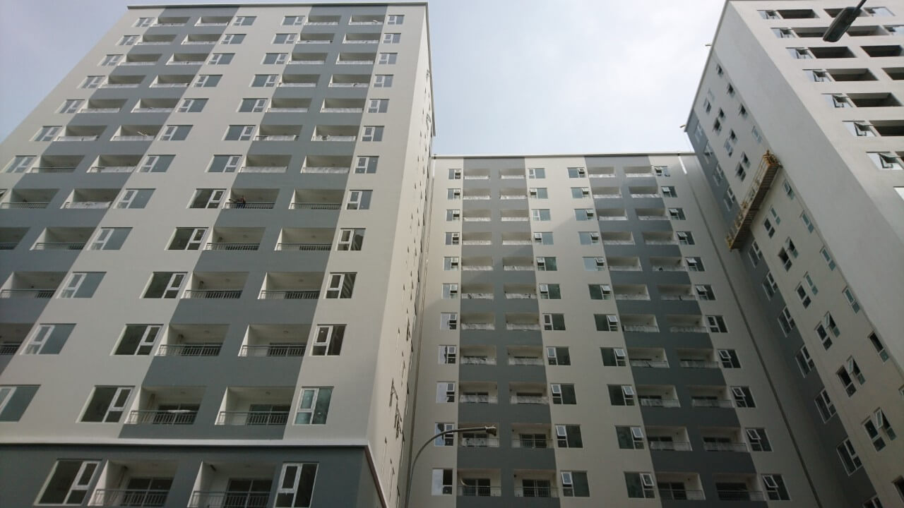 Đại lộ Võ Văn Kiệt gần chung cư Starlight Riverside