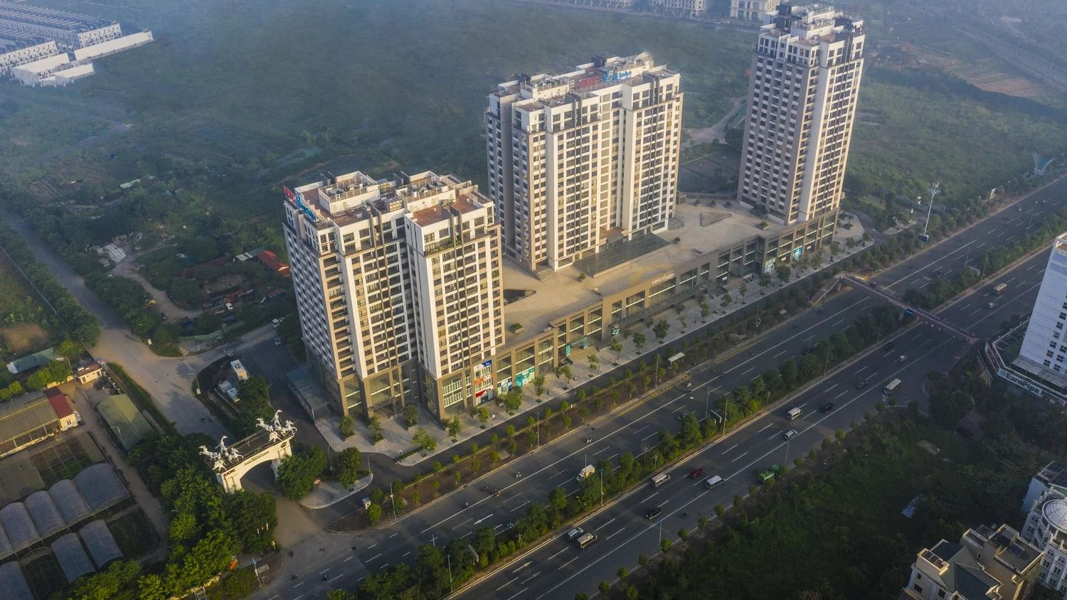 Khu vực lân cận chung cư Udic Westlake Tây Hồ