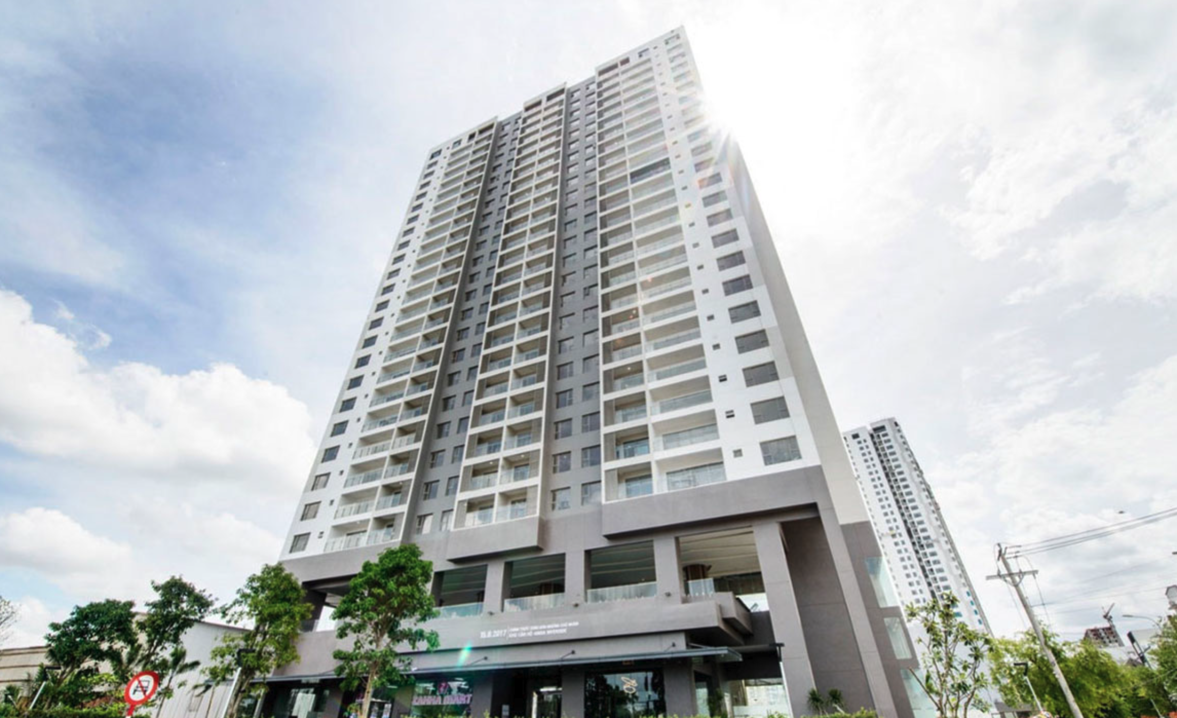 Tổng quan dự án An Gia Riverside với hồ bơi và không gian xanh ven sông