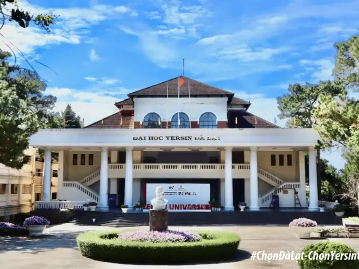 Cơ sở chính của trường, minh họa bài viết trường đại học Yersin Đà Lạt có những ngành nào.