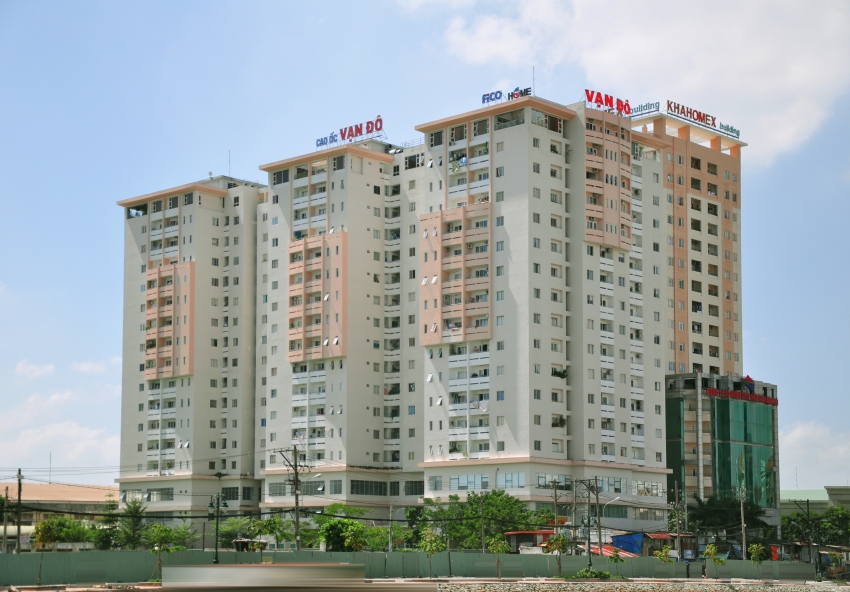 Toàn cảnh chung cư Vạn Đô trên mặt tiền đường Bến Vân Đồn, Quận 4
