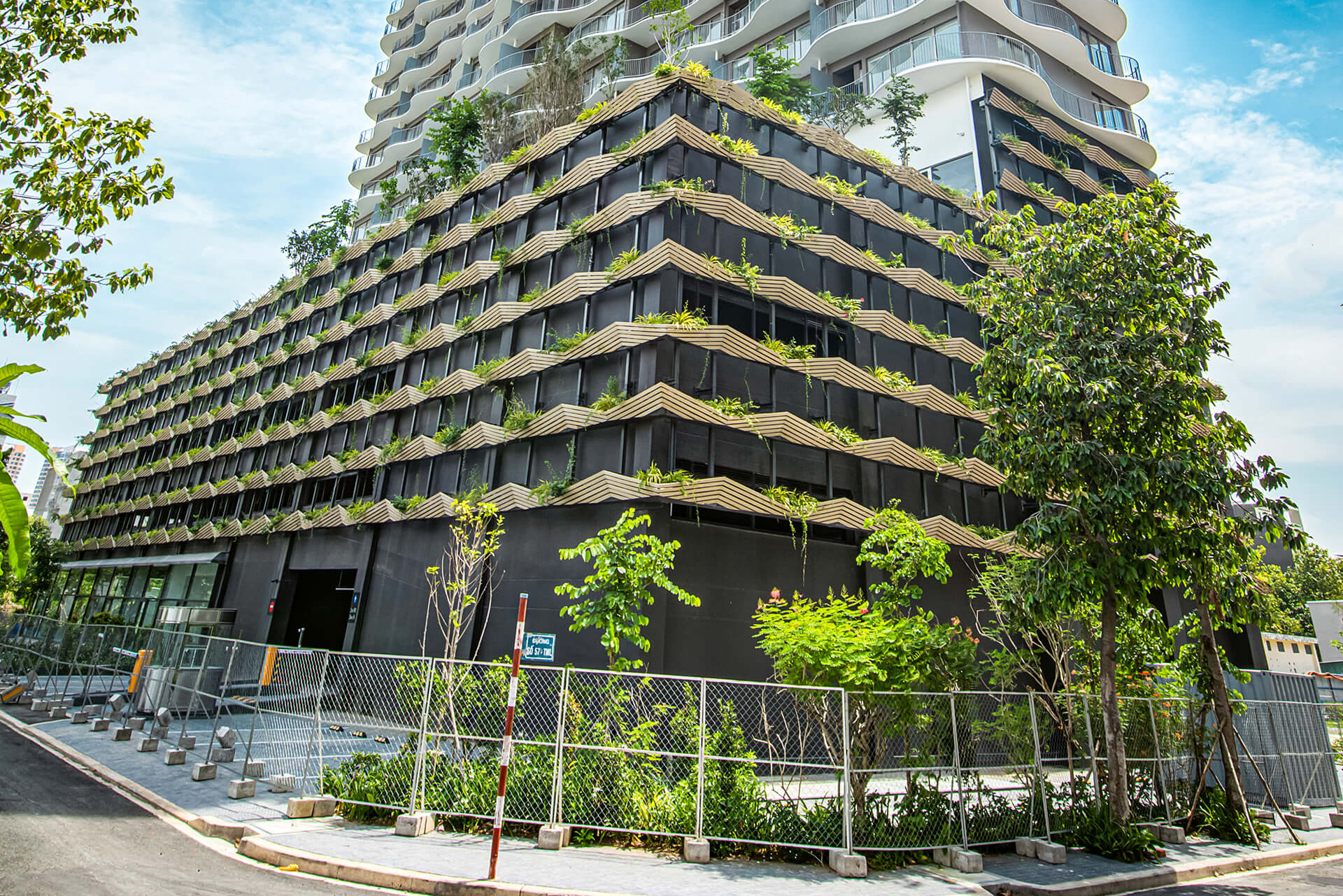 Kiến trúc độc đáo của Waterina Suites