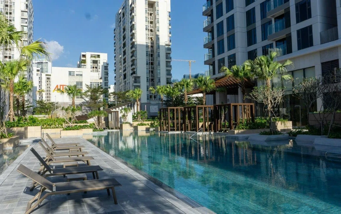 Nội thất sang trọng tại Cardinal Court