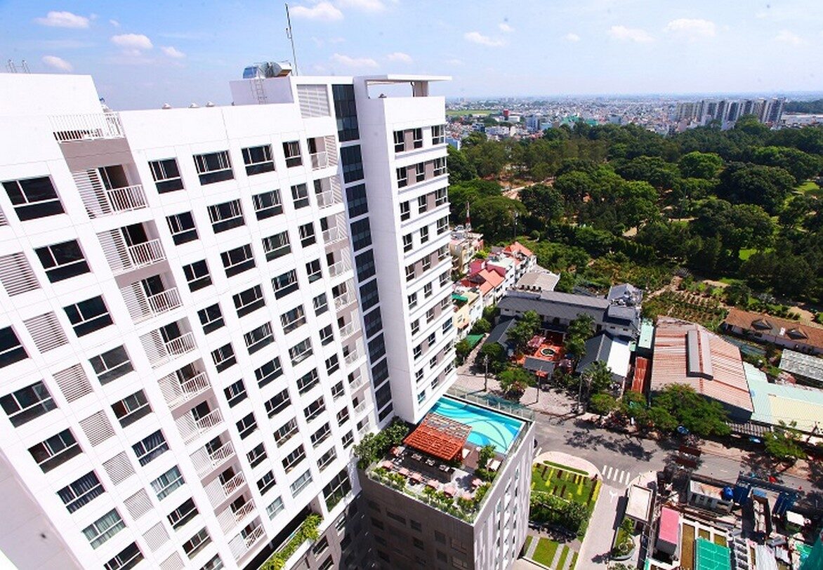 Tiện ích hồ bơi tại chung cư Orchard Garden