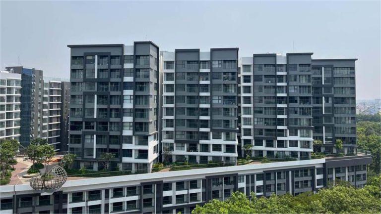 Hồ bơi tại phân khu Emerald Precinct, Celadon City