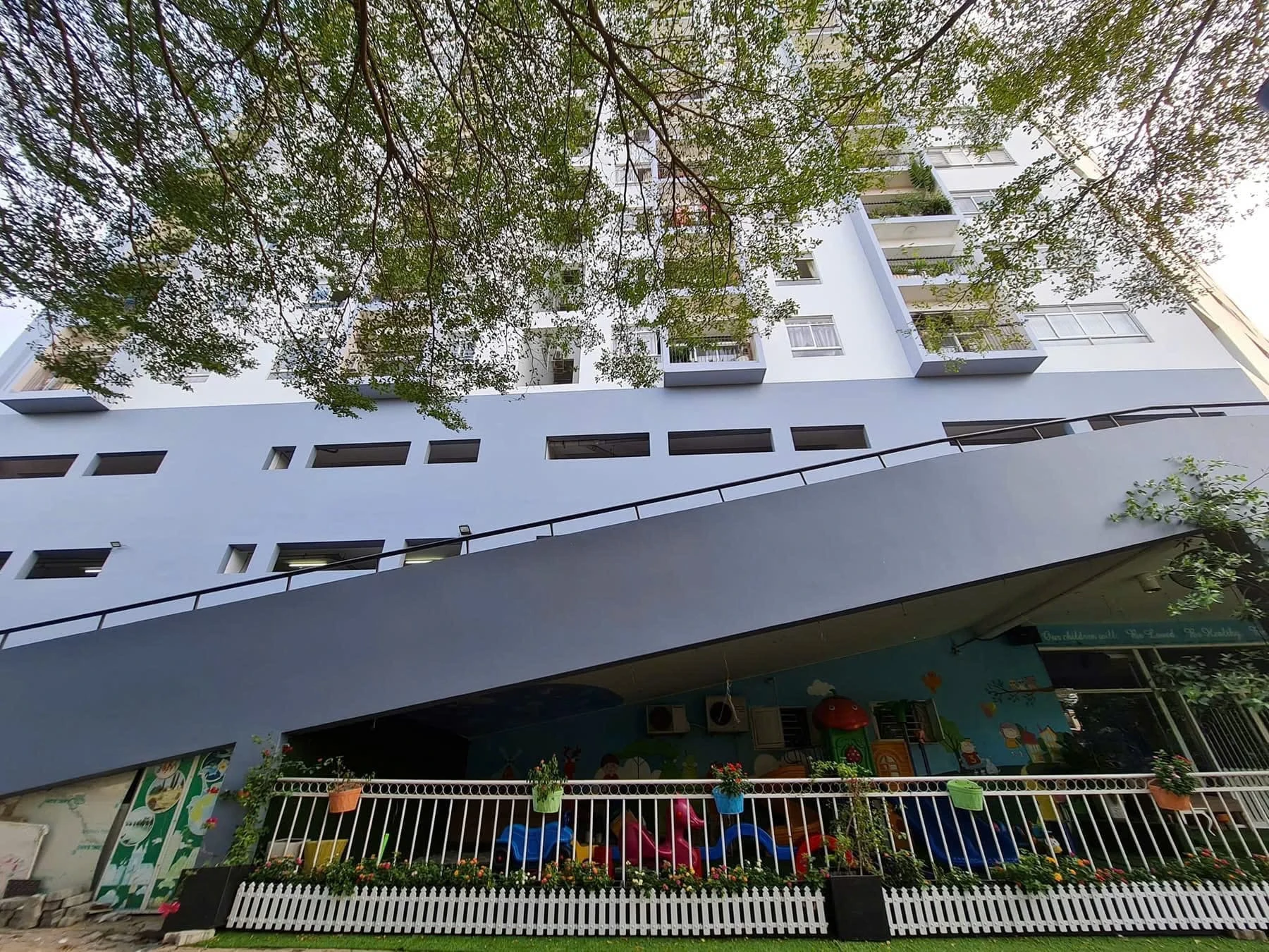 Khu vực xung quanh chung cư Ngọc Lan Apartment Quận 7