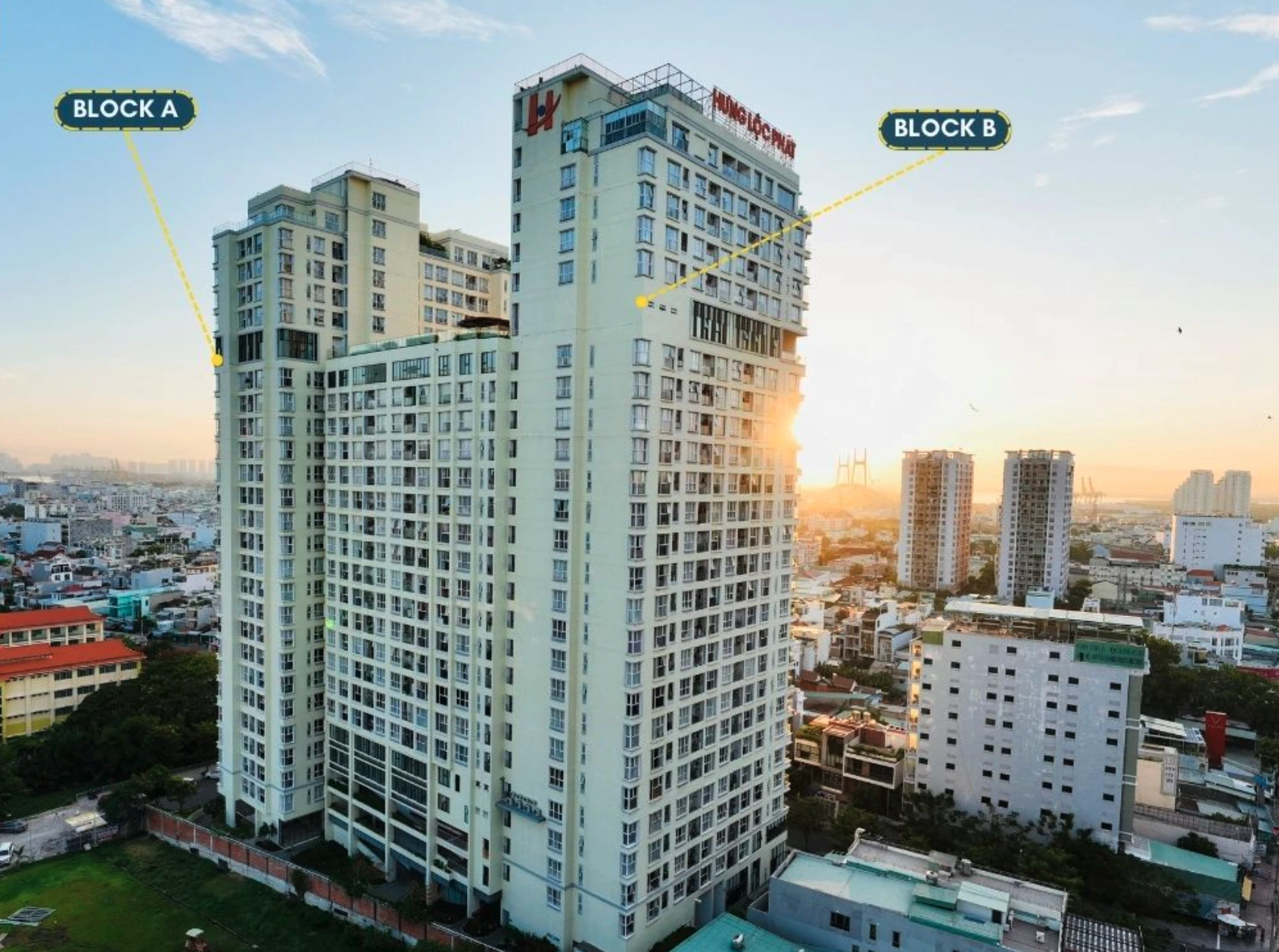 Tiện ích hồ bơi tại chung cư The Golden Star, Quận 7