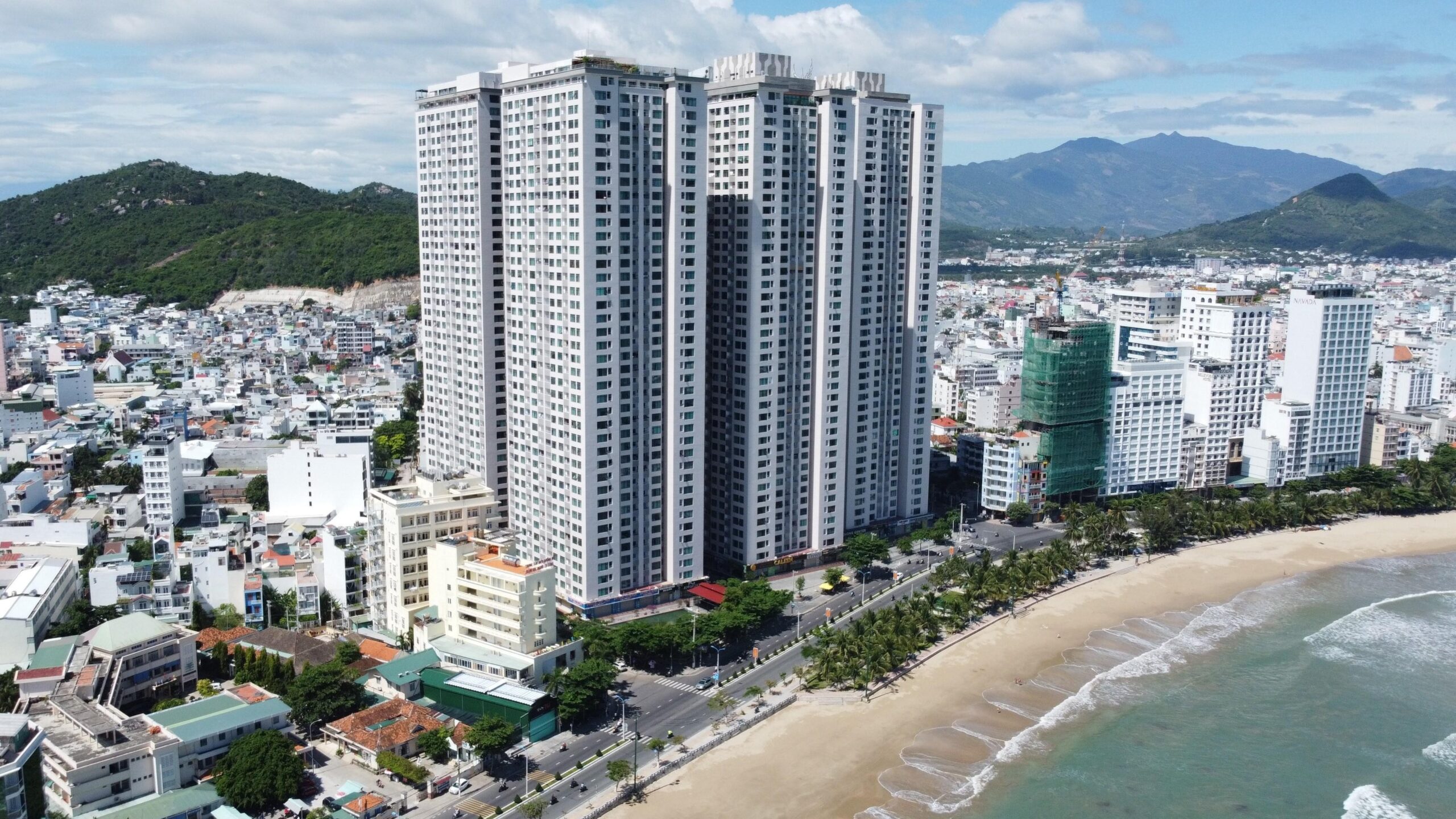 View biển từ căn hộ Oceanus Nha Trang