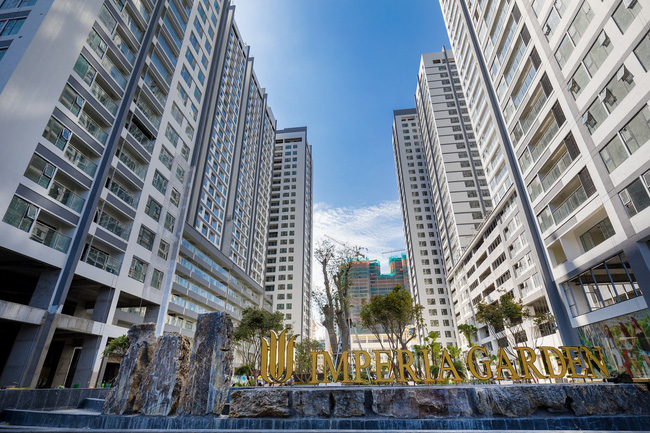 Nội thất sang trọng và tầm nhìn xanh mát từ căn hộ Imperia Garden